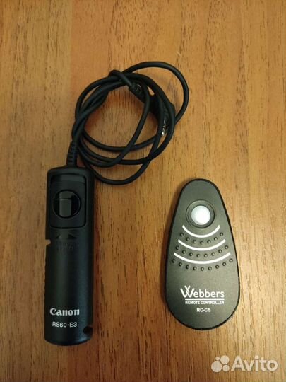 Фотоаппарат и вспышка Canon