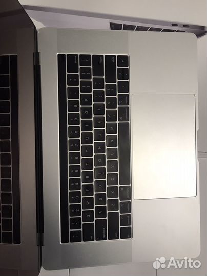 На Зч Macbook 15 i9 32gb 2tb vega