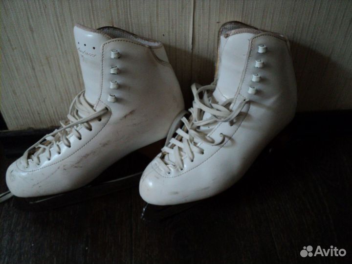 Профессионалные коньки risport