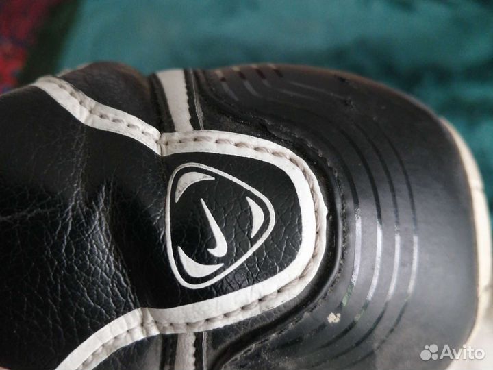 Футбольные бутсы 40 размер