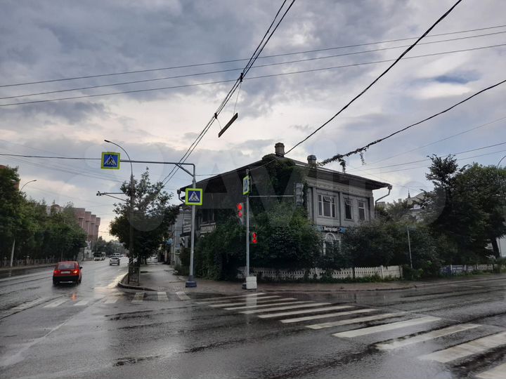 Здание, 400 м²