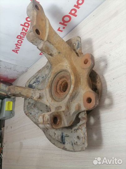 Левый поворотный кулак Opel Vectra B Опель Вектра