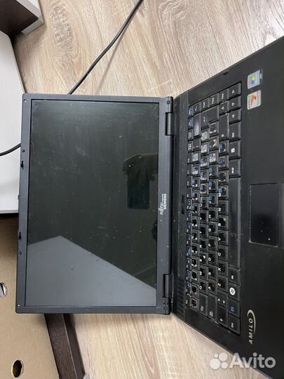 Ноутбук fujitsu siemens amilo 1703