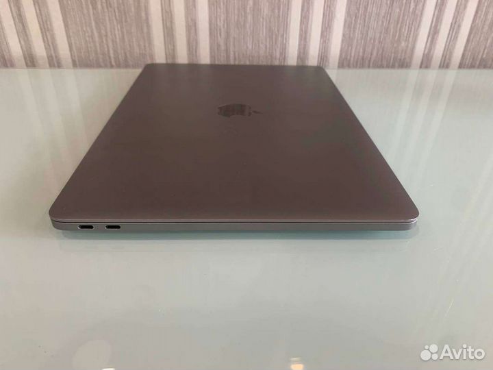 MacBook Pro 13 2017 (2018) 16Gb