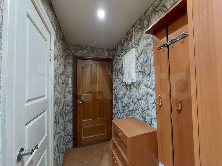 2-к. квартира, 30 м², 1/5 эт.