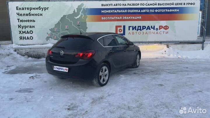 Молдинг крыши левый Opel Astra (J) 187331