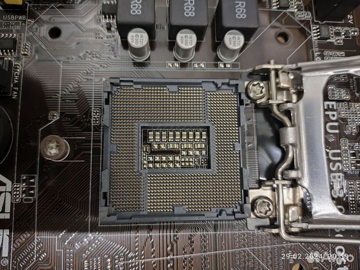 Материнская плата,Lga 1150+i3 4150+ память