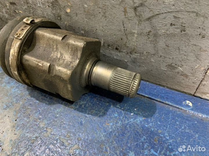 Привод передний левый Volkswagen Tiguan NF CCZ