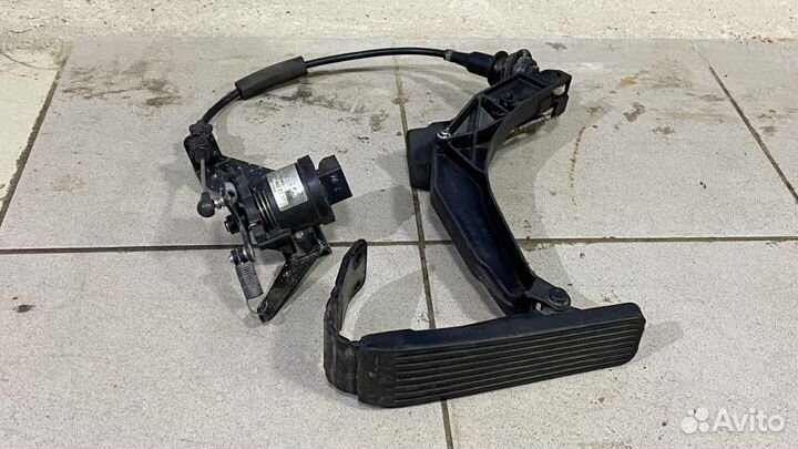 Педаль газа с датчиком положения Мерседес W140