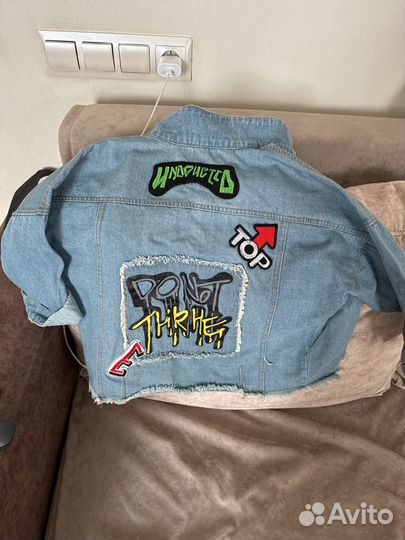 Куртка на девочку 140