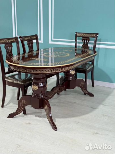 Комплект стол и стулья. В наличии