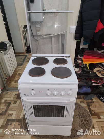 В наличии 3 шт газ плиты и 2 шт эл. Доставка возм