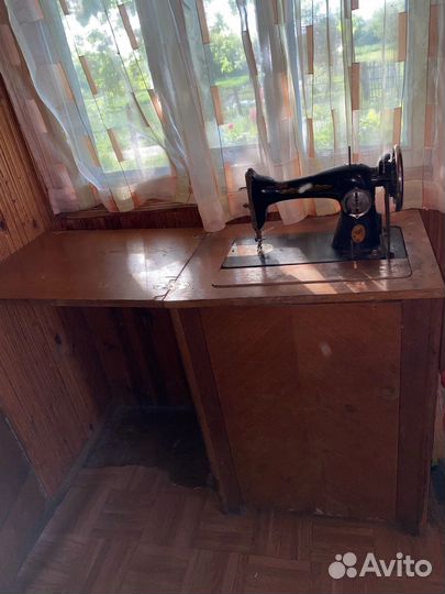 Швейная машинка