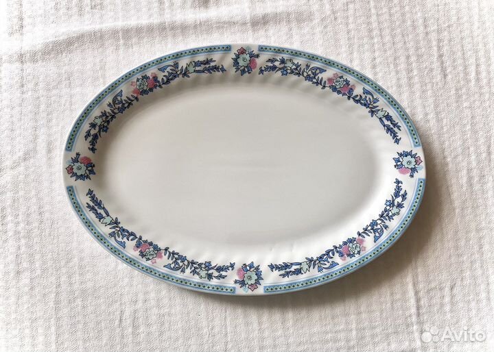 Большая тарелка блюдо Bekker