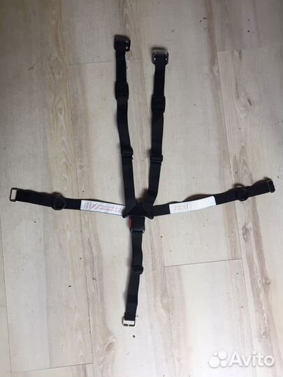 Ремни безопасности на коляску