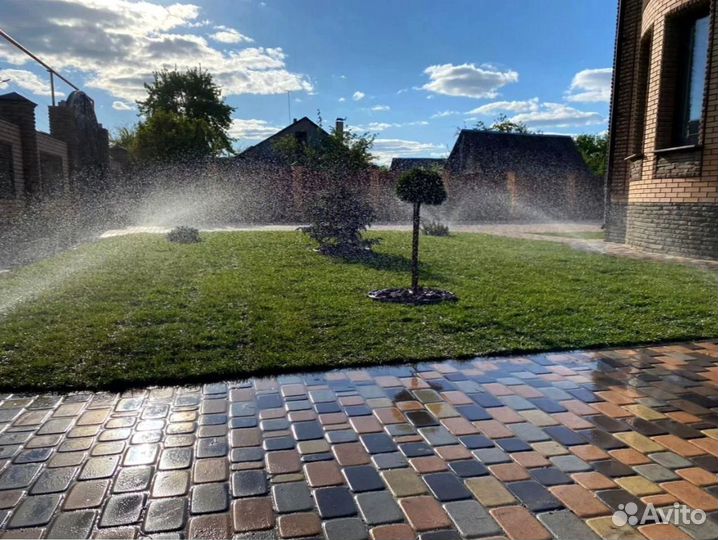 Укладка рулонного газона с автополивом