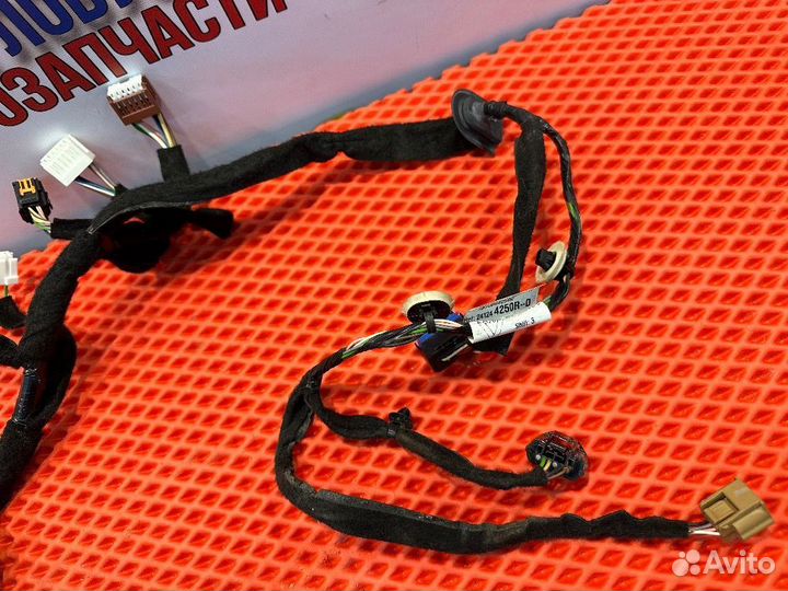 Проводка передней левой двери Рено Каптюр Kaptur