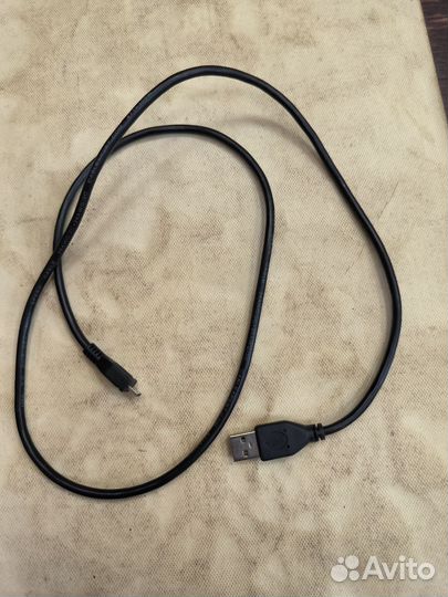 Кабели для зарядки телефонов и умных браслетов