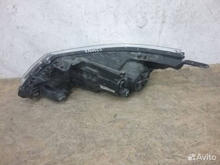 Фара правая Kia Rio