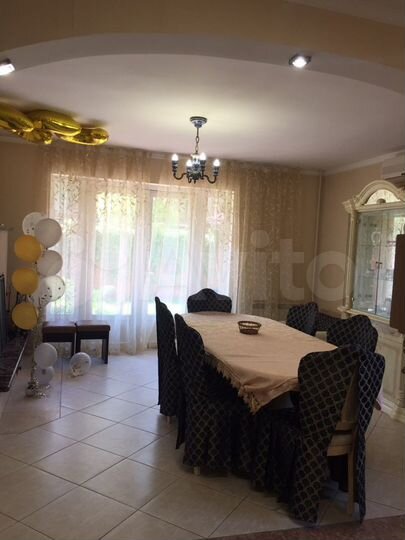 Дом 243 м² на участке 7 сот.