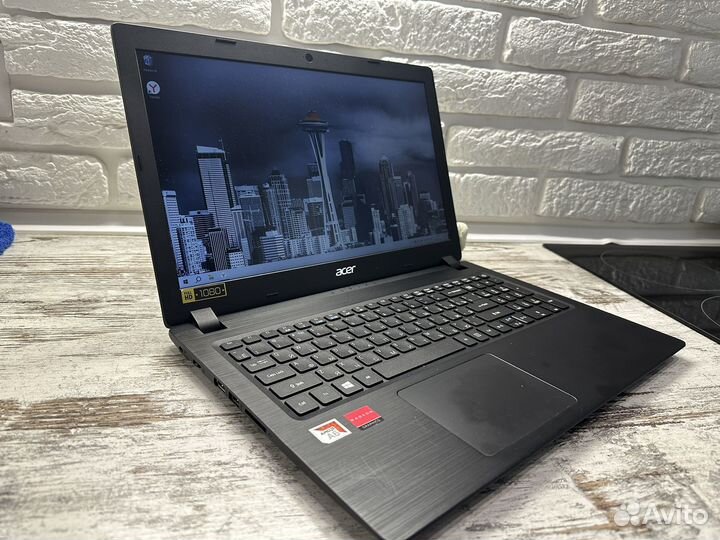 В идеале ноутбук Aser full HD/ Гарантия