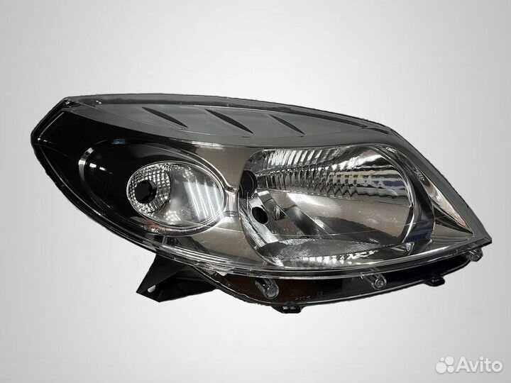 Фара правая хром Sandero 2009-2014
