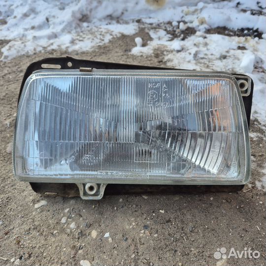 Правая фара фольксваген джетта2