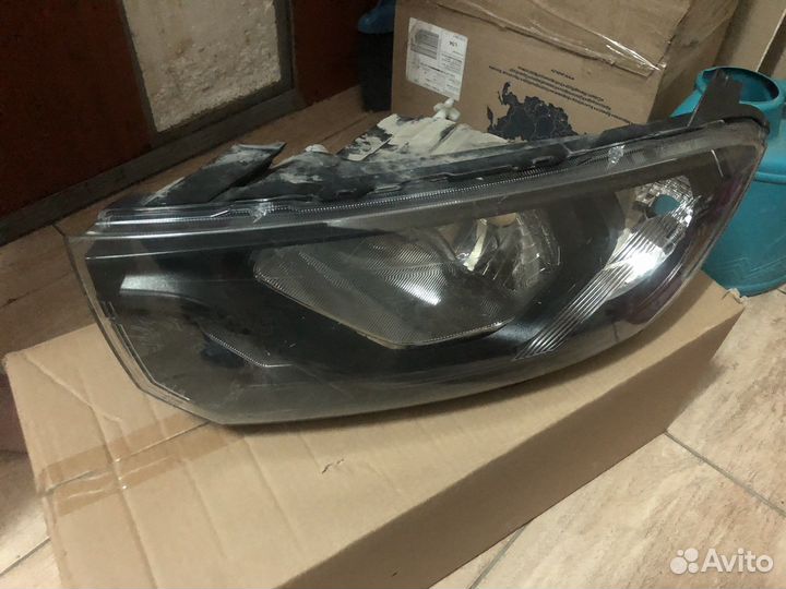 Фара левая LADA granta 2019 год