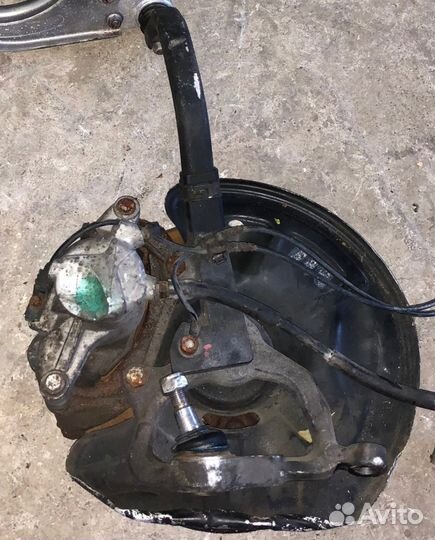 Ступица передняя Mercedes-Benz W211 E320