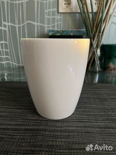 Кашпо Elho и др. белые пластиковые