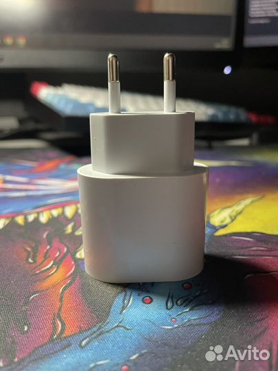 Зарядное устройство для iPhone