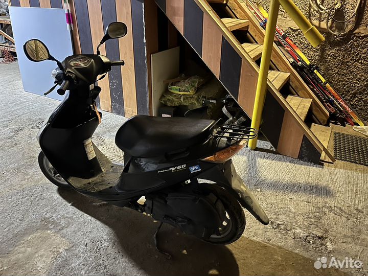 Продам скутер мопед suzuki addres V50
