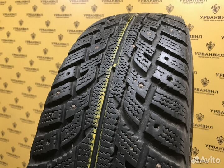 Kumho I'Zen RV Stud KC16 215/70 R16 100T