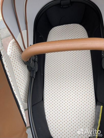 Коляска mima xari 3 в 1