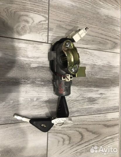 Замок зажигания subaru legacy bp5 + 2 ключа