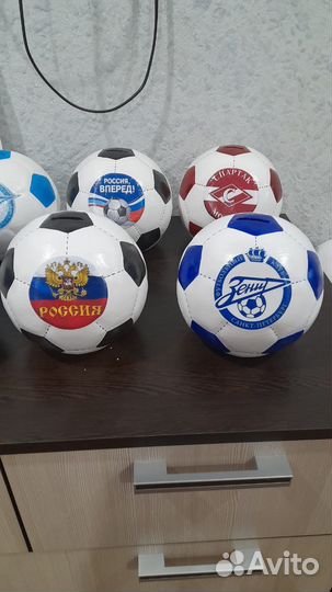 Футбольныы мяч