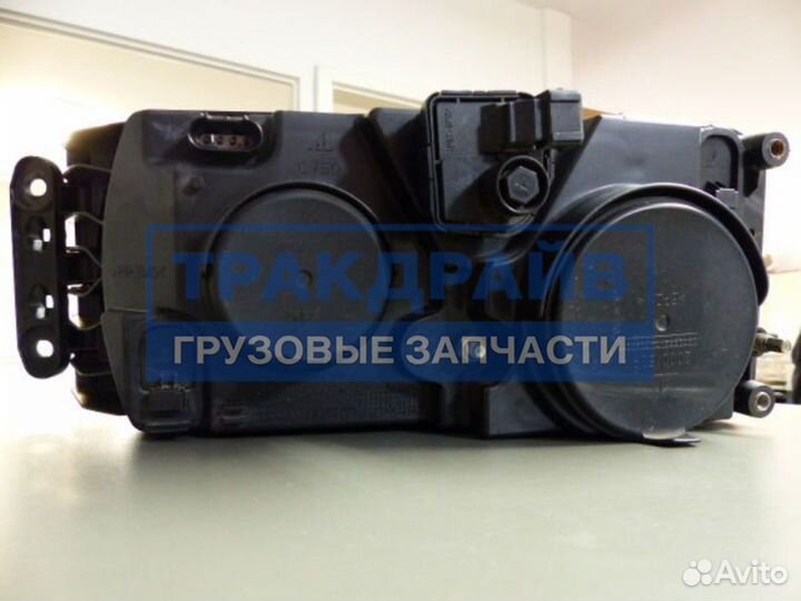 Фара Ивеко Стралис Еврокарго 504238203