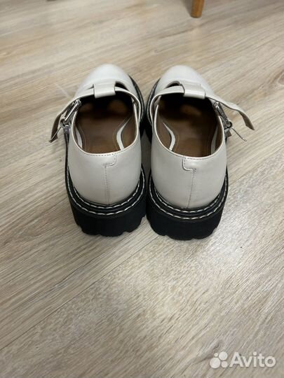 Туфли женские 37 размер эконика