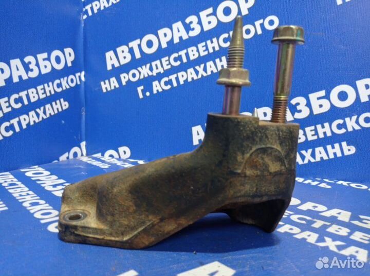 Кронштейн кпп Chevrolet Lacetti седан F18D3 2005