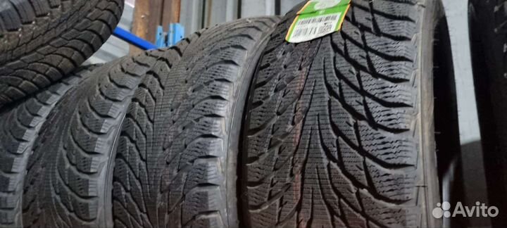 Nokian Tyres Hakkapeliitta R2 215/55 R16 97R