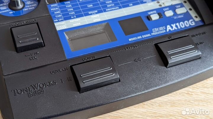 Гитарный процессор эффектов Korg Toneworks AX100G