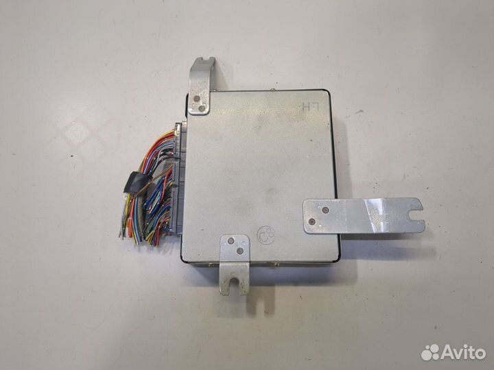 Блок управления двигателем Subaru Legacy (B11), 19