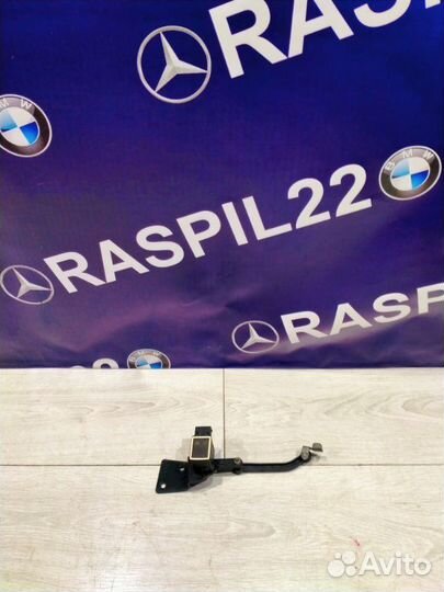 Датчик положения кузова передний правый