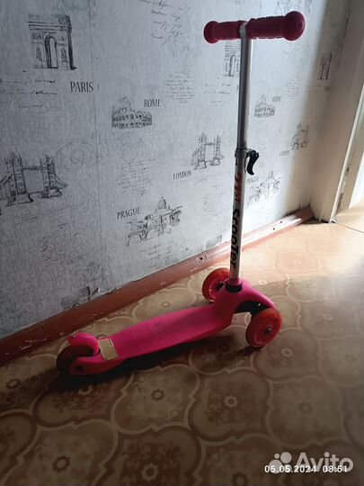 Самокат детский трехколесный
