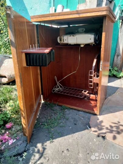 Швейная машина Чайка электрическая бу