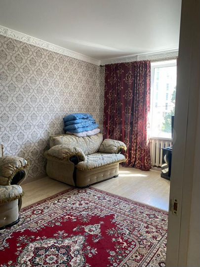 2-к. квартира, 45 м², 3/3 эт.
