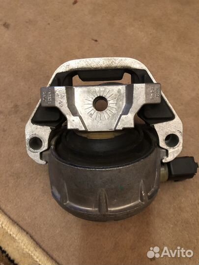 Опора двс ауди а8 d4 4.2 cdra