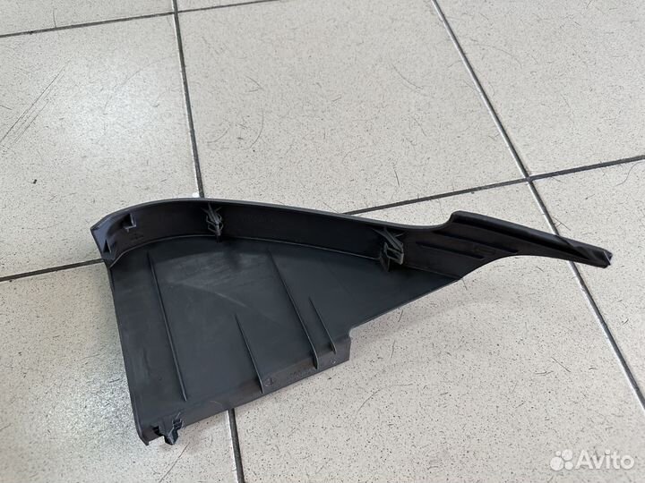 Накладка торпедо правая Форд Фокус 2
