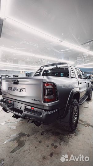 Оклейка авто защитной пленкой