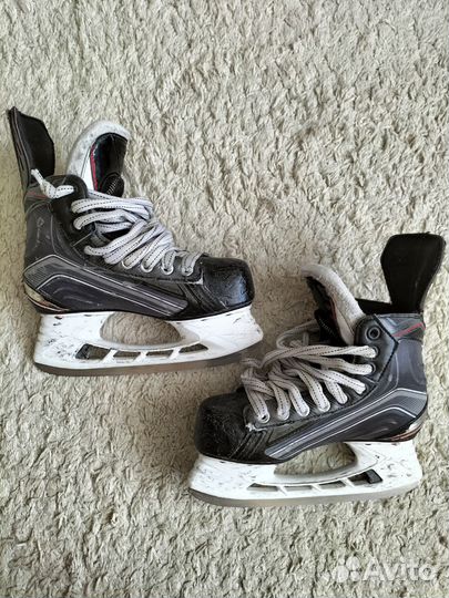 Хоккейные коньки bauer vapor x700